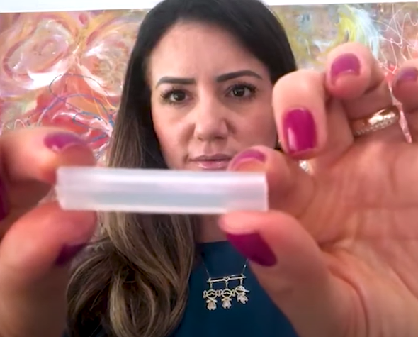 Um pedaço de garrote com, no máximo, três dedos – Motility Oral.