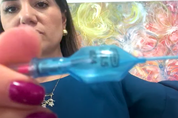 Tirar o cuff do cufômetro tranquilamente, a pressão se mantém – Motility Oral.